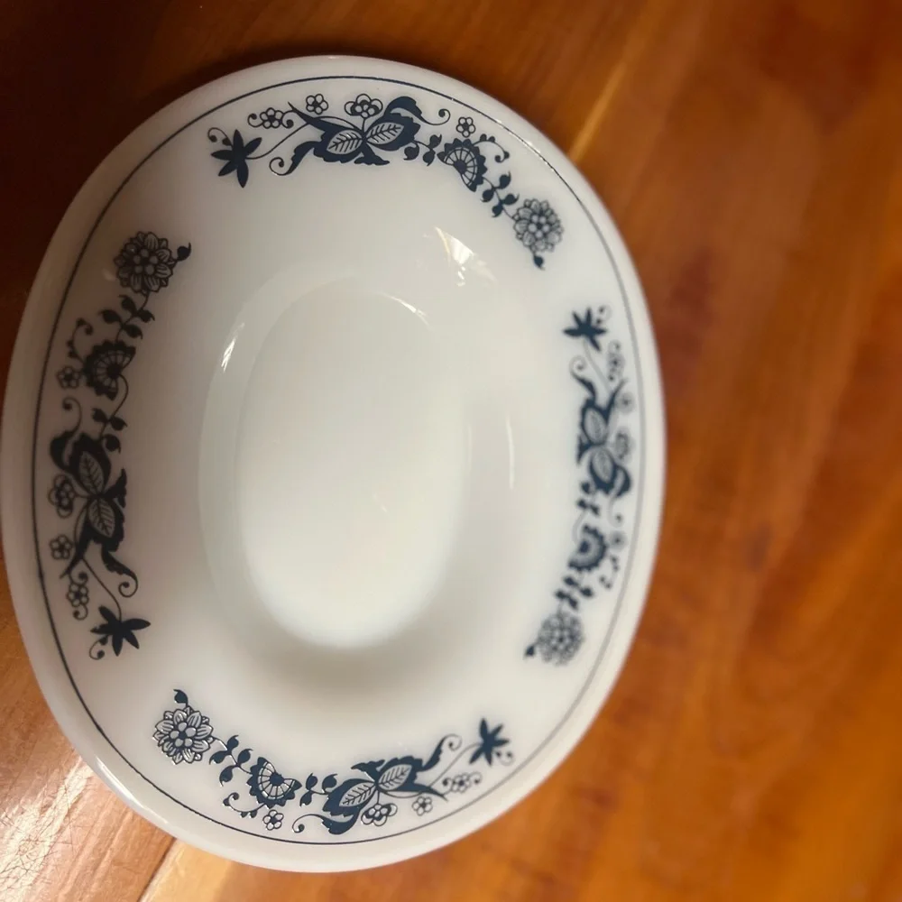 Vintage Old Town Blue Gravy Boat with Dish